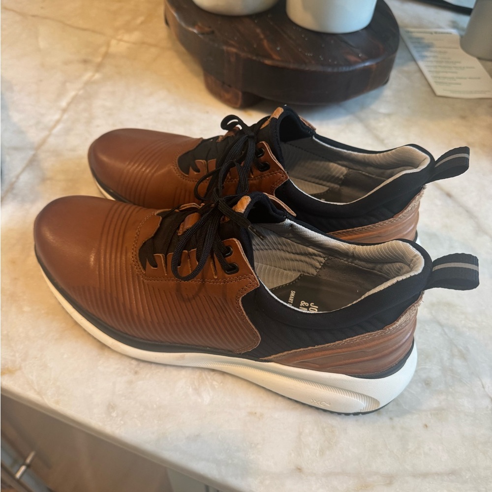 Men's Brown Athletic Shoes